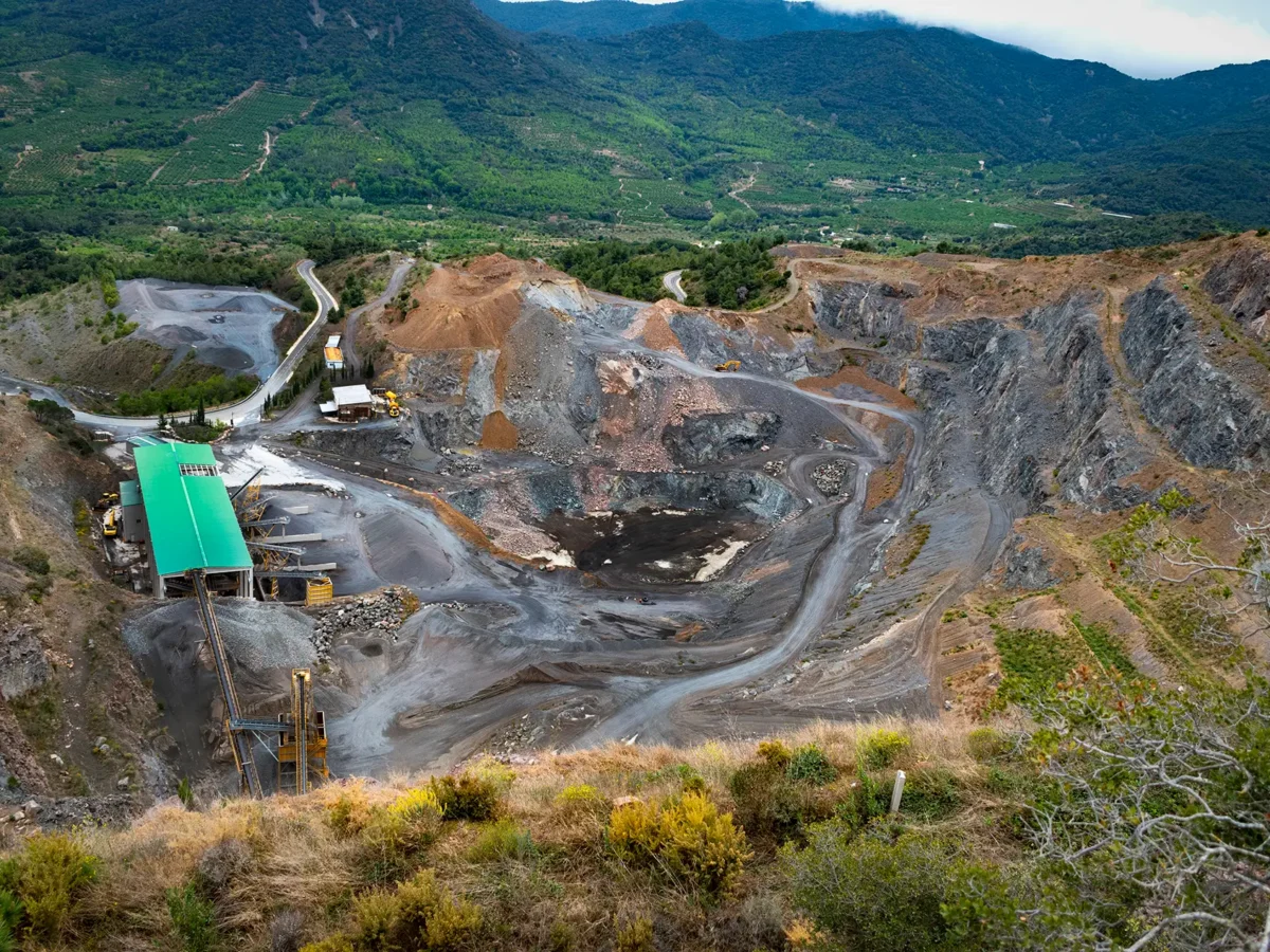 Infrastructure & Mining